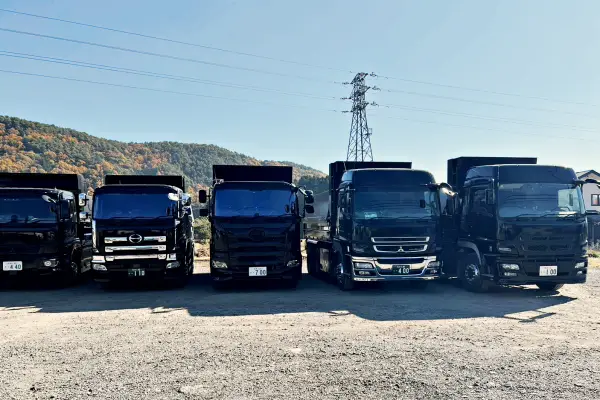 大型ダンプ車両の手配